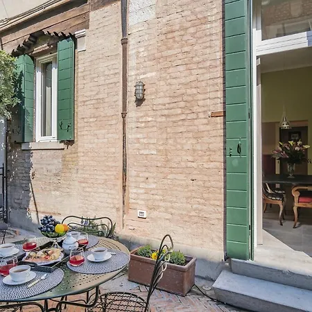 Ca' Margherita Secret Garden *